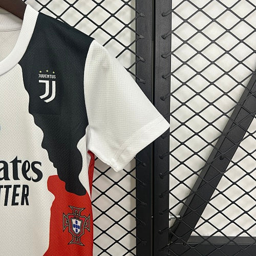 Ensemble foot enfant Ronaldo (maillot + short)
